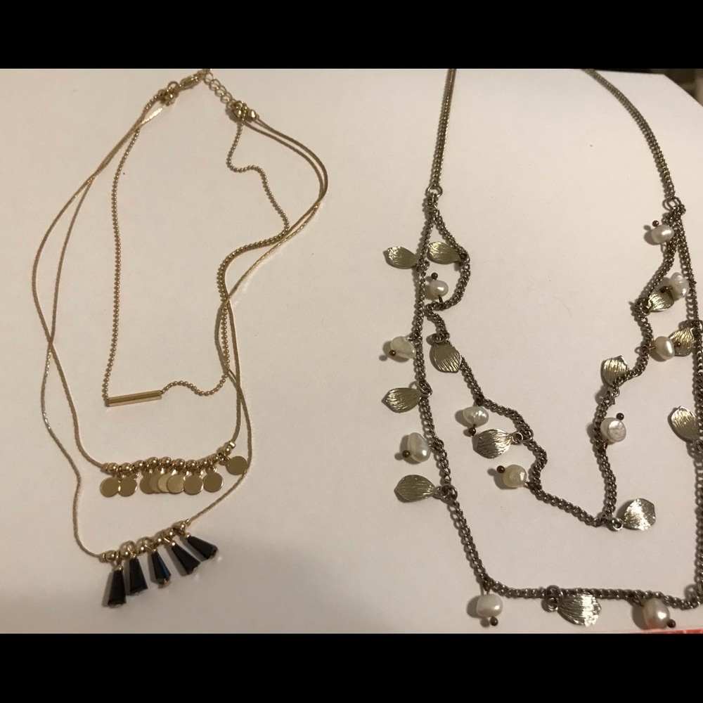 Set of multilayer silver gold pearl necklaces